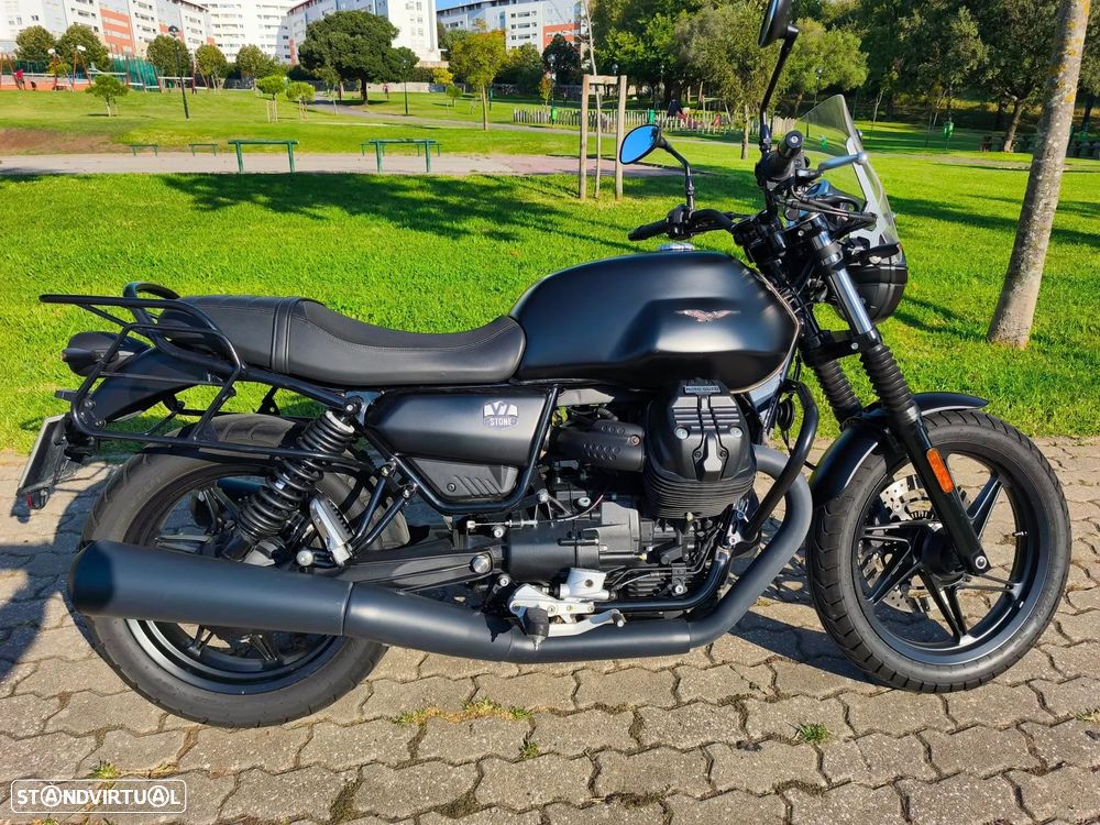 Moto Guzzi V7 850 Stone - 8
