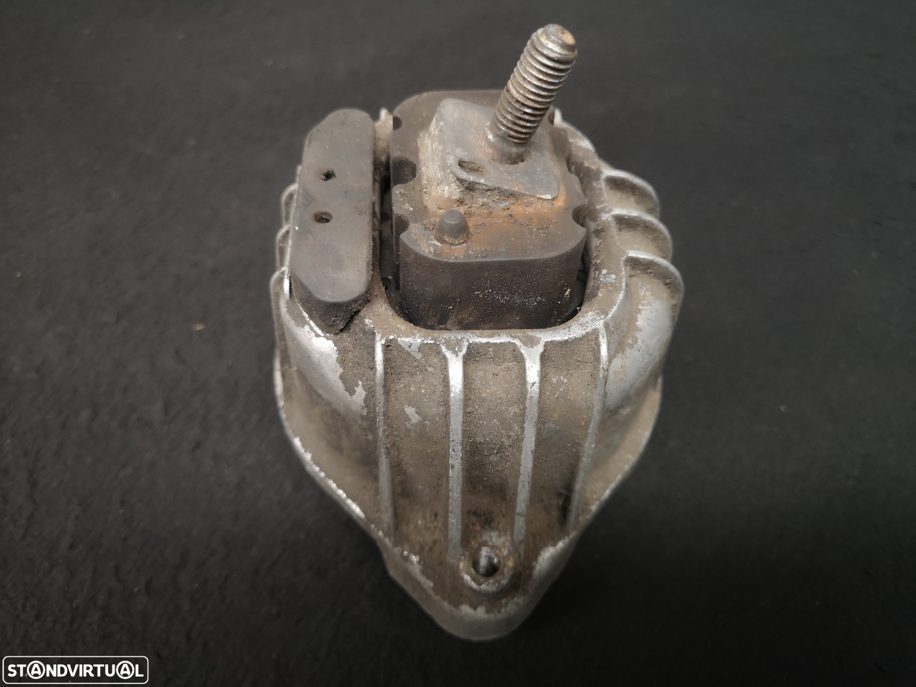 Apoio de motor BMW1 87 BMW3 E90 E91  2004+ (2x no estoque) - 2