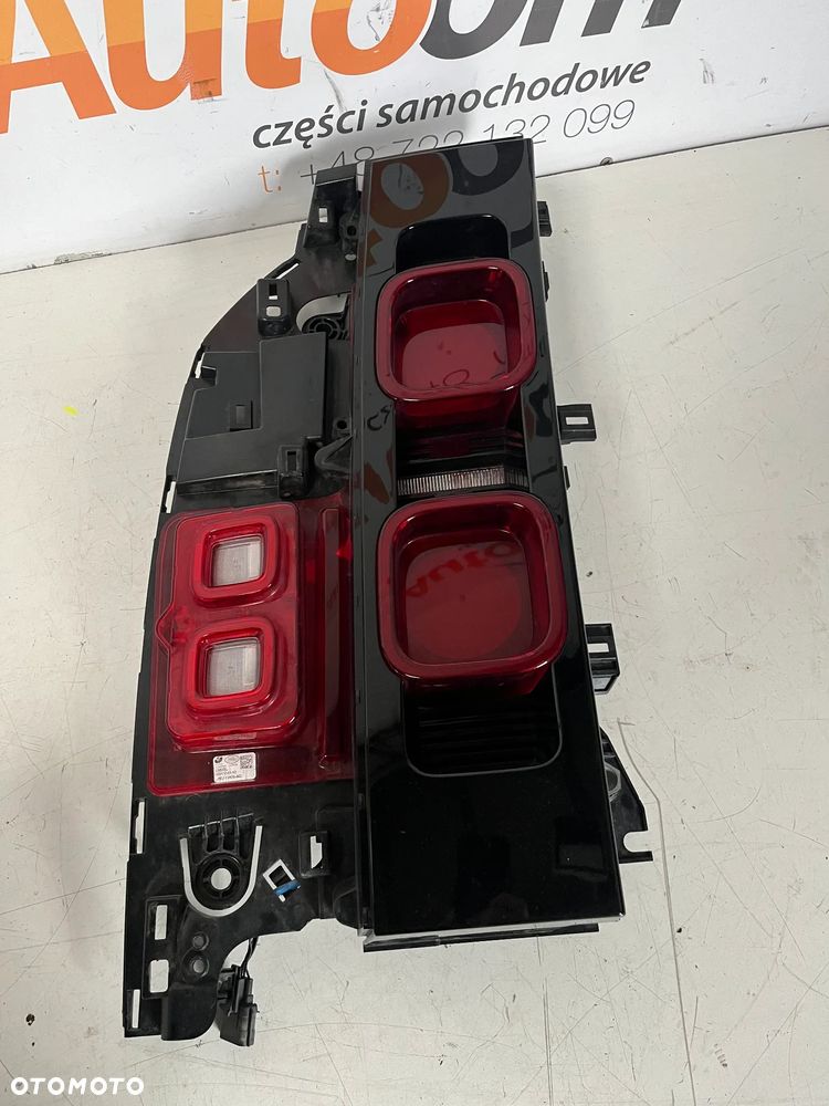 LAND ROVER DEFENDER II L663 L8B213405-A LAMPA TYLNA TYŁ LEWA - 1