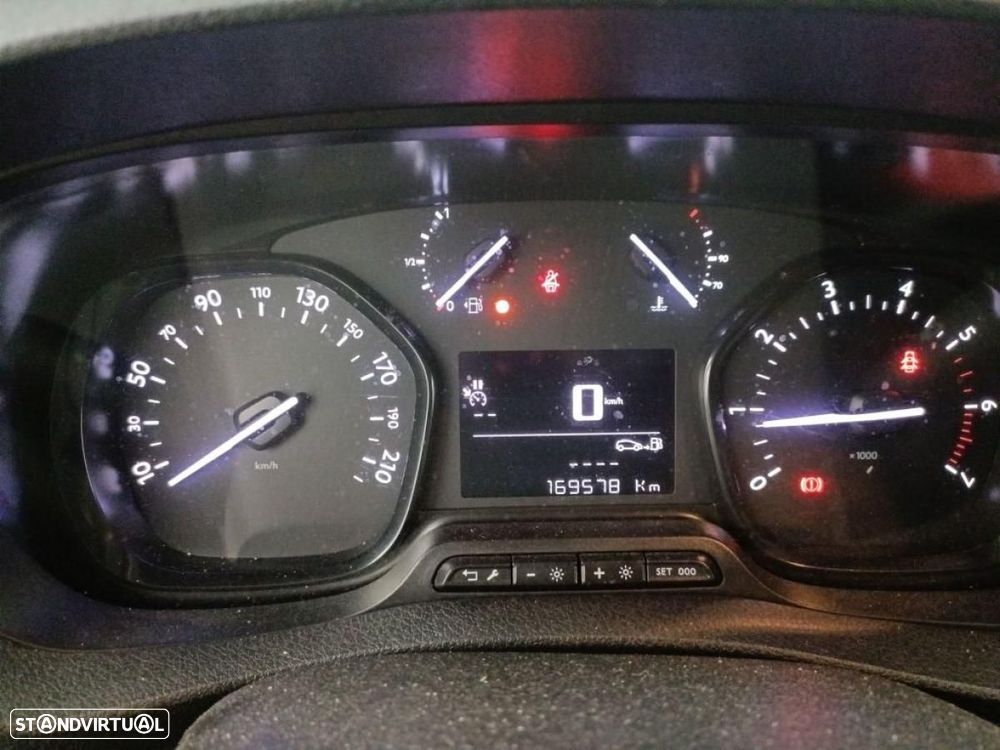 Opel Vivaro 1.5 TD L2H1 3l c/iva - 3