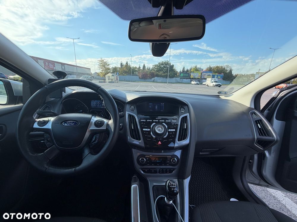Ford Focus 1.6 EcoBoost Titanium - 11