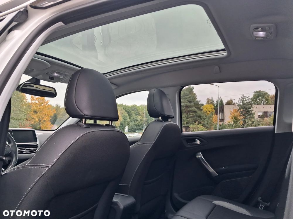 Peugeot 2008 - 14