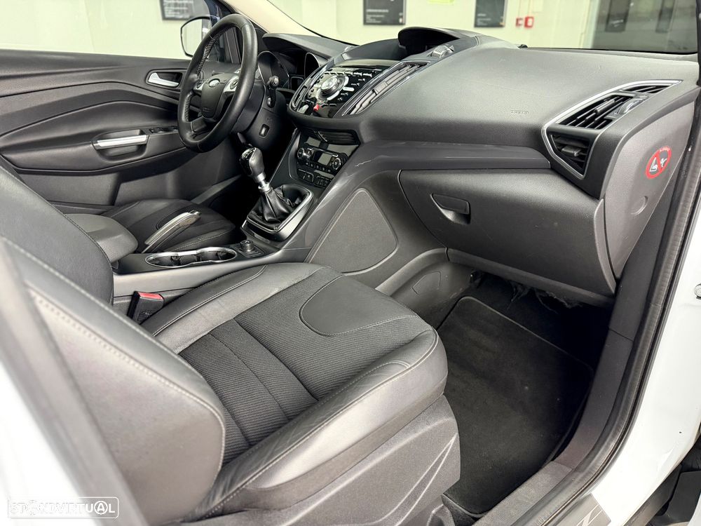 Ford Kuga 2.0 TDCi Titanium - 23