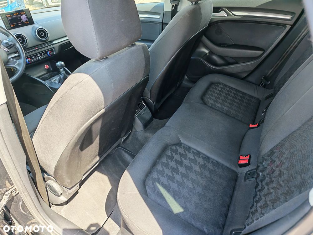 Audi A3 Sportback - 33