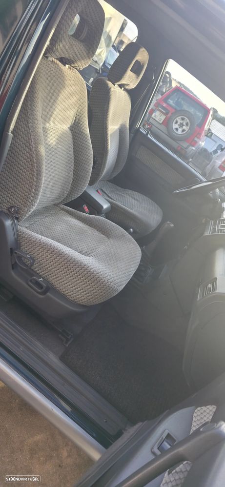 Mitsubishi Pajero 2.8 TD GLS ABS - 31