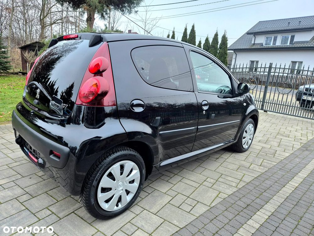 Peugeot 107 70 Urban Move - 14