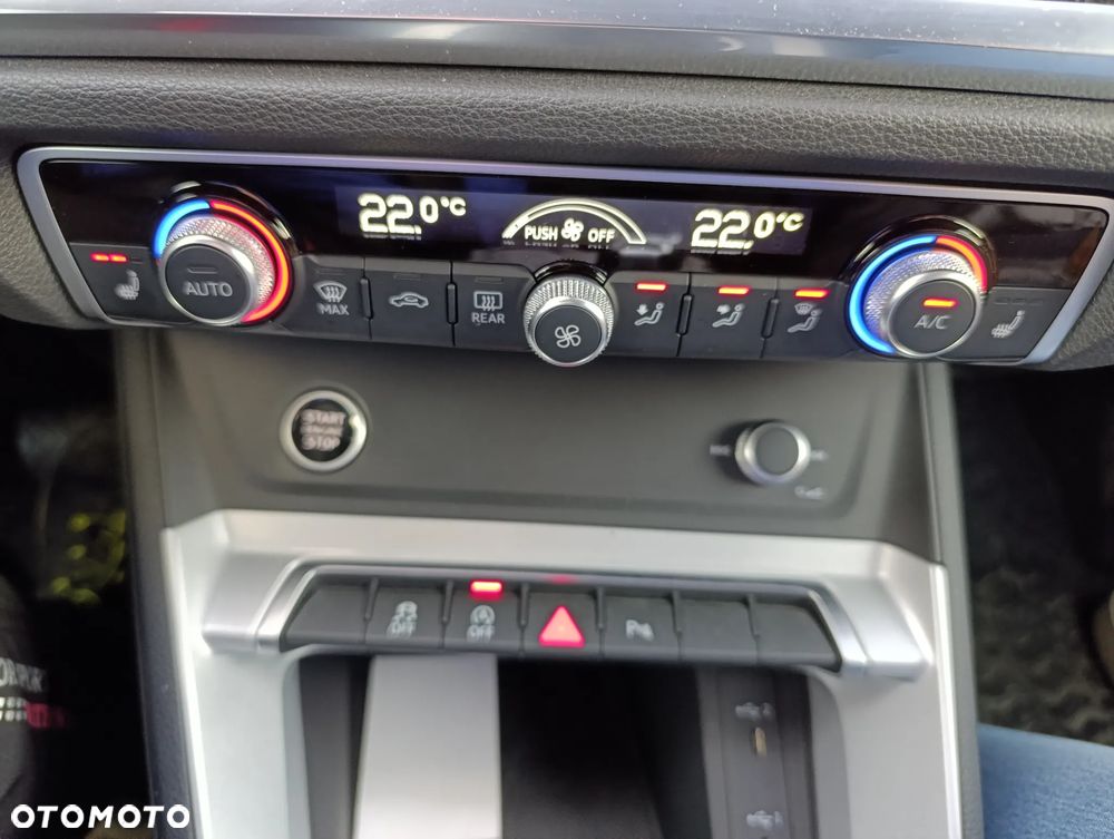 Audi Q3 - 18