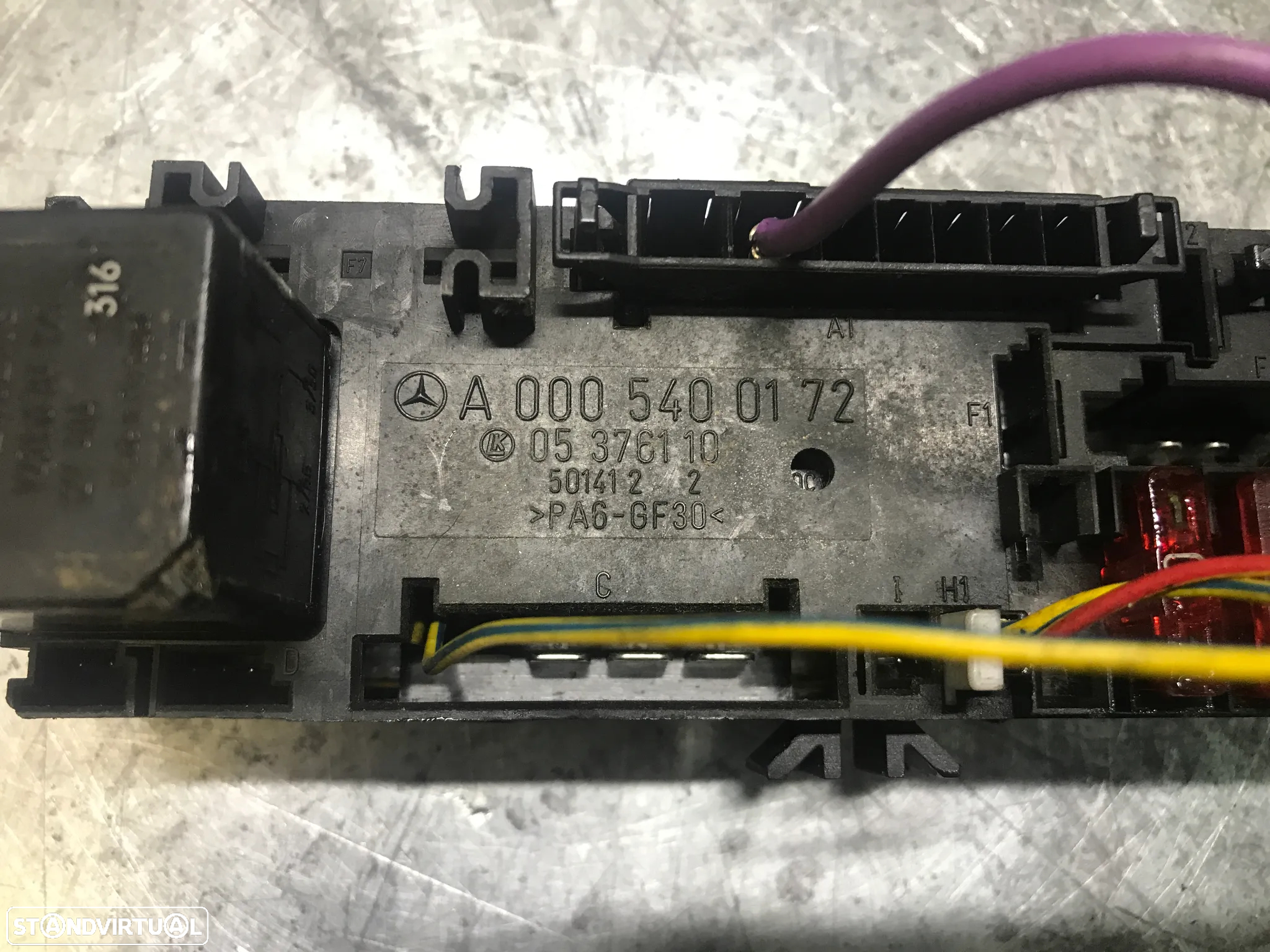 CAIXA DE FUSIVEIS MERCEDES W202 C200 C220 A0005400172 - 4