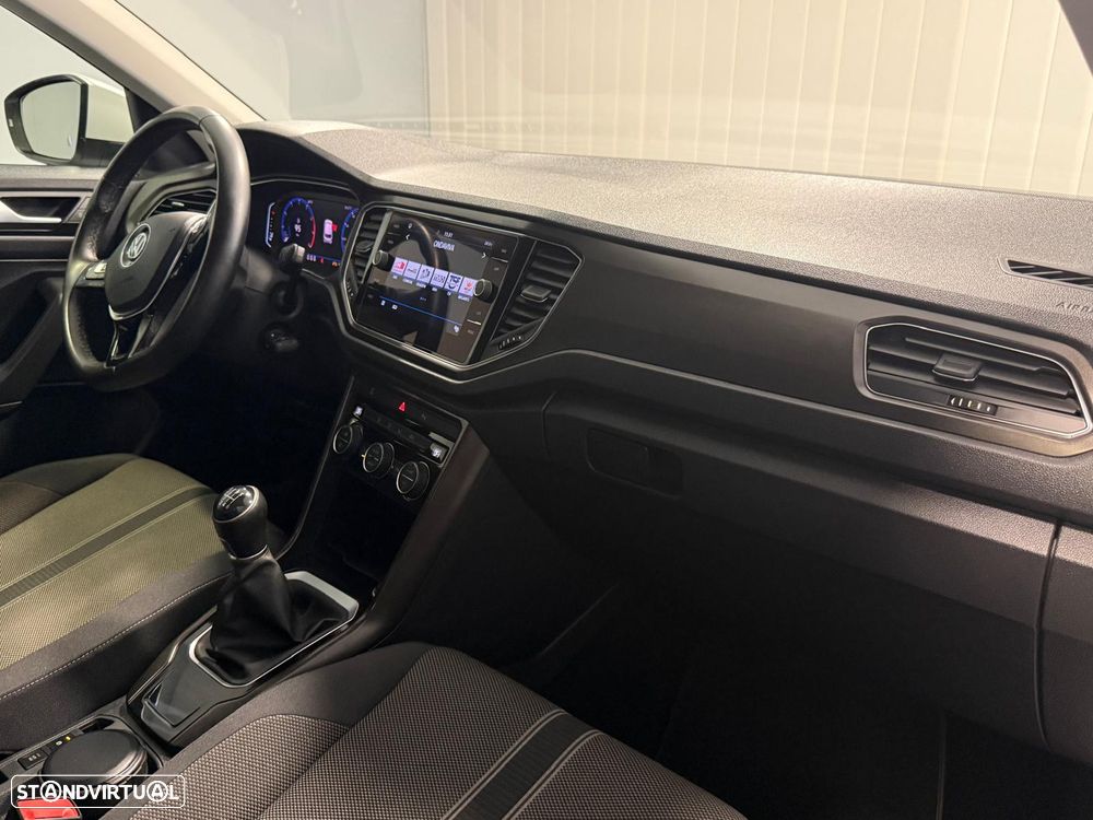 Volkswagen T-Roc 1.5 TSI Style — fotografia 14