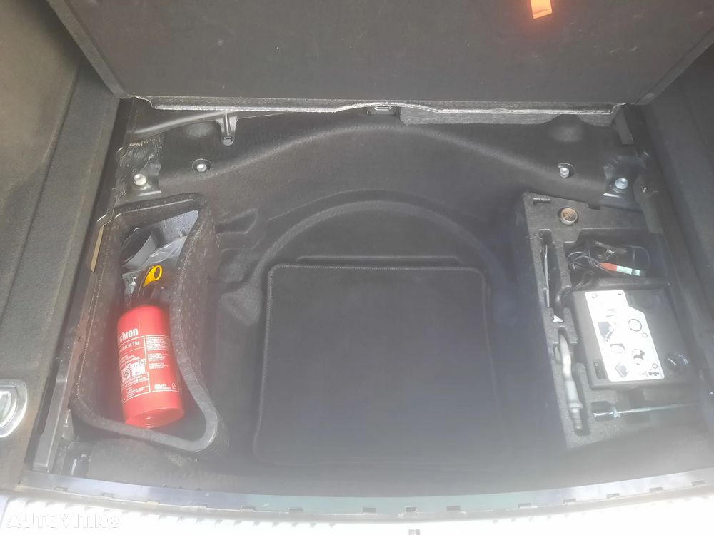 Volkswagen Touareg - 35