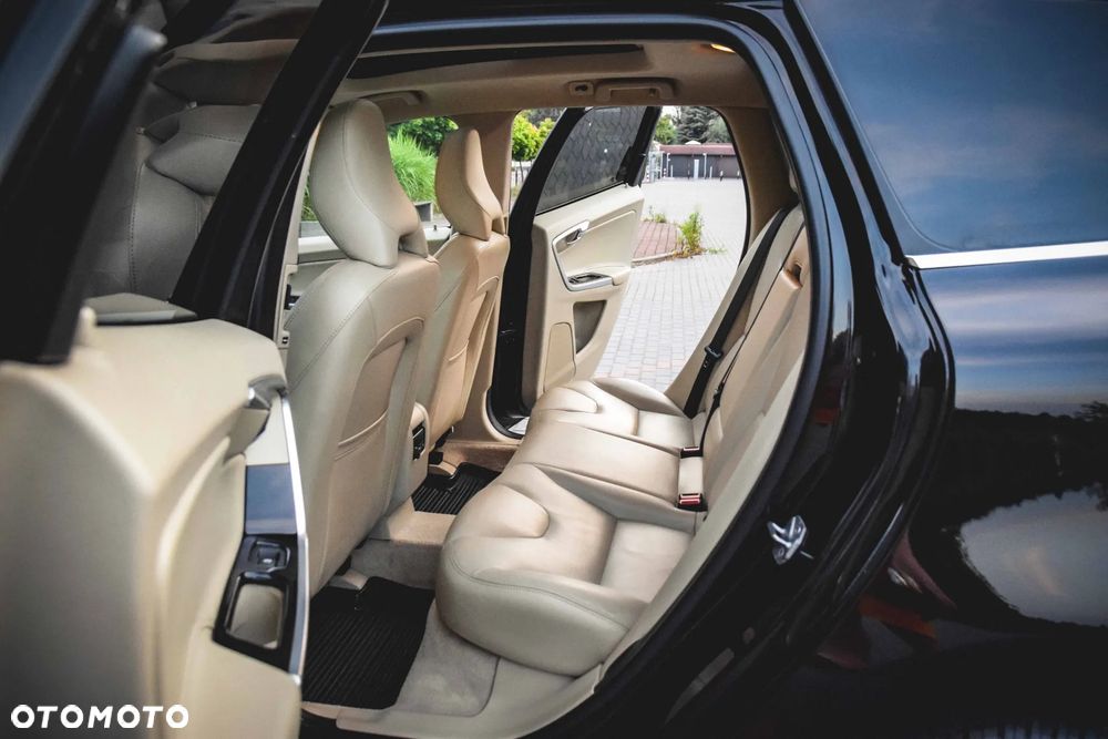 Volvo XC 60 D4 AWD Summum - 14