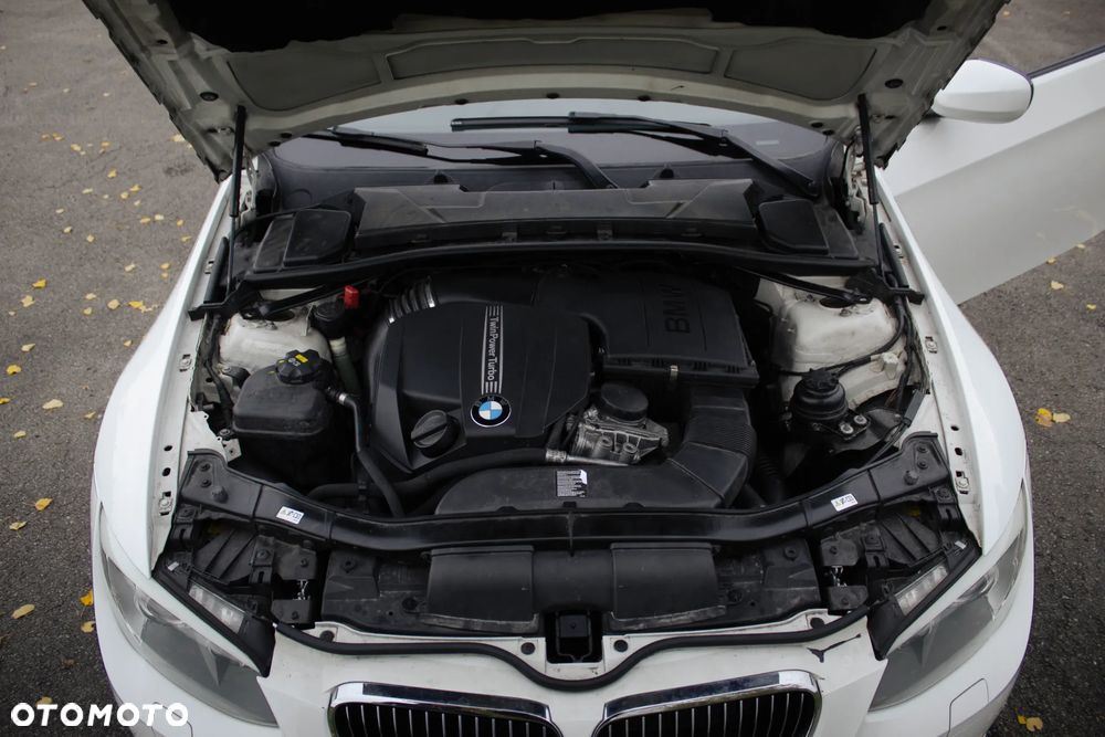 BMW Seria 3 335i xDrive M Sport Edition - 15