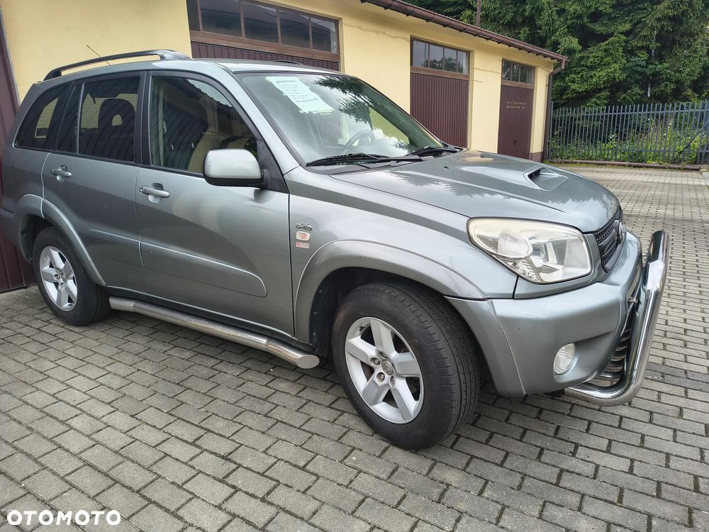Toyota RAV4 2.0 D-4D 4x4 - 11