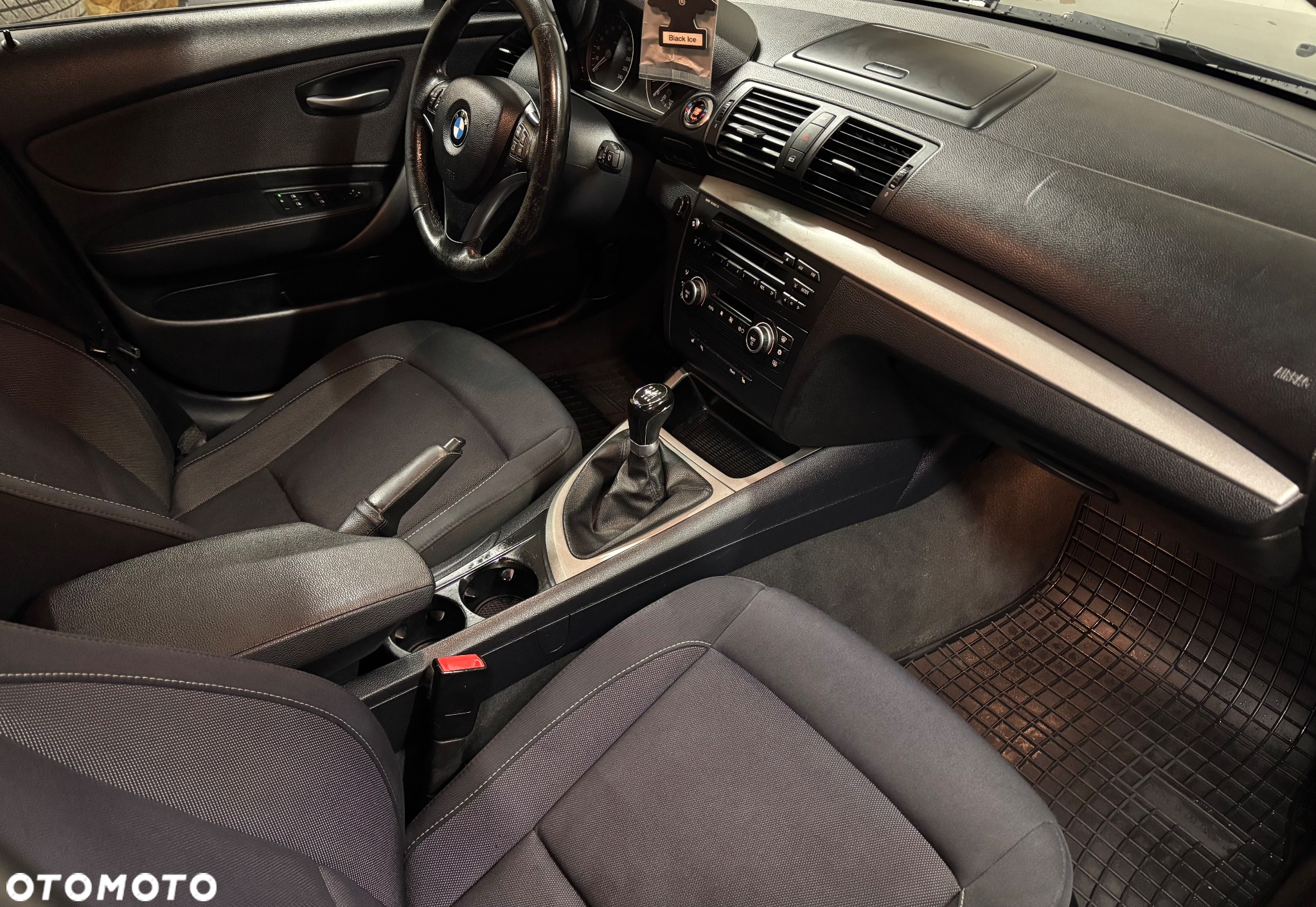 BMW Seria 1 118d - 11