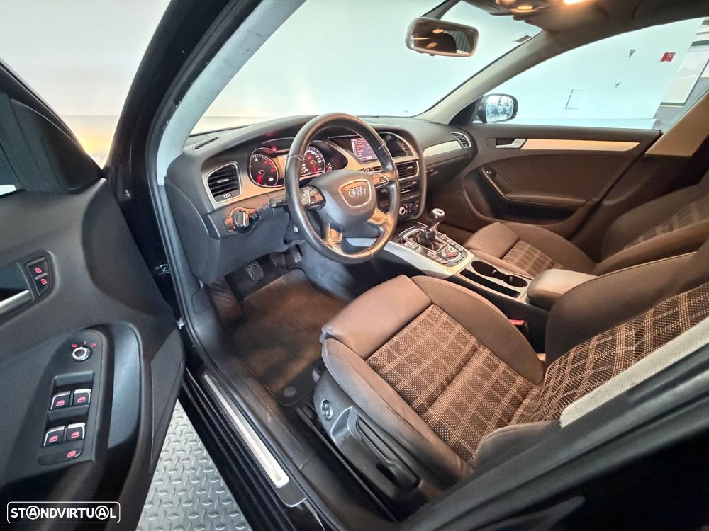 Audi A4 Avant 2.0 TDI Advance - 12