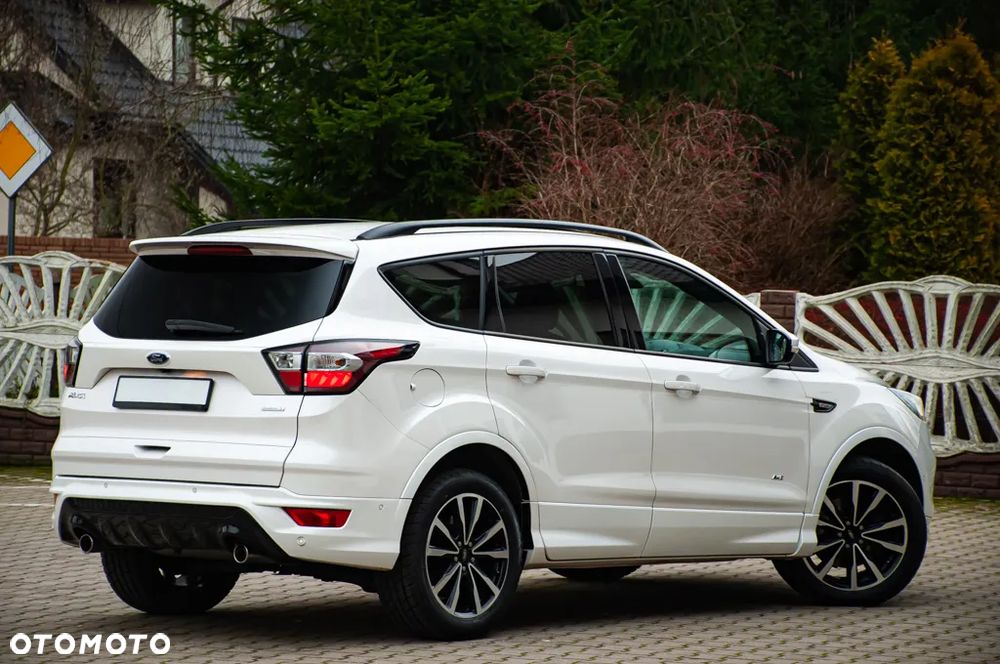 Ford Kuga 1.5 EcoBoost 4x4 Titanium - 37