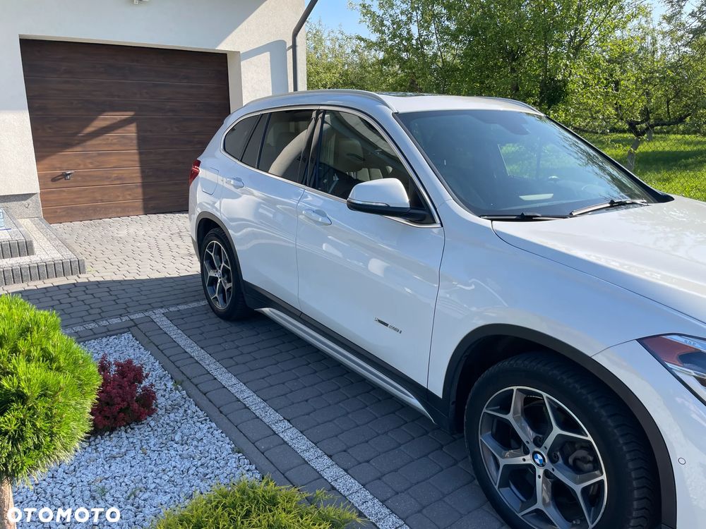 BMW X1 xDrive25i xLine - 6