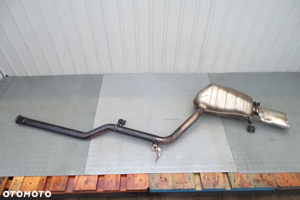 Mercedes C Klasa w204 Wydech Tłumik koncowy A2044911801 - 2