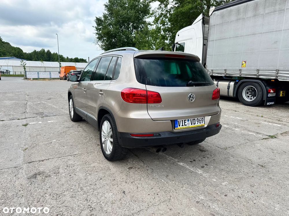 Volkswagen Tiguan - 8