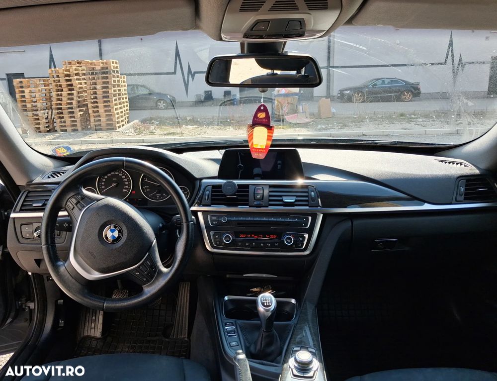 BMW Seria 3 320d Luxury Line - 7
