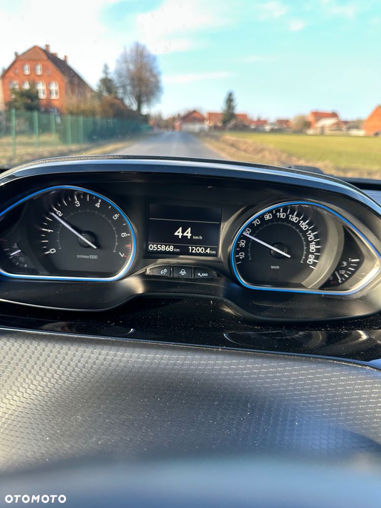 Peugeot 2008 PureTech 130 Stop&Start Crossway - 35