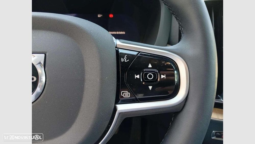 Volvo XC 60 2.0 T6 PHEV Plus Bright AWD - 17