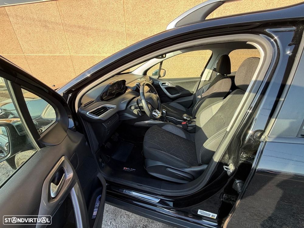 Peugeot 2008 1.6 BlueHDi Style - 4