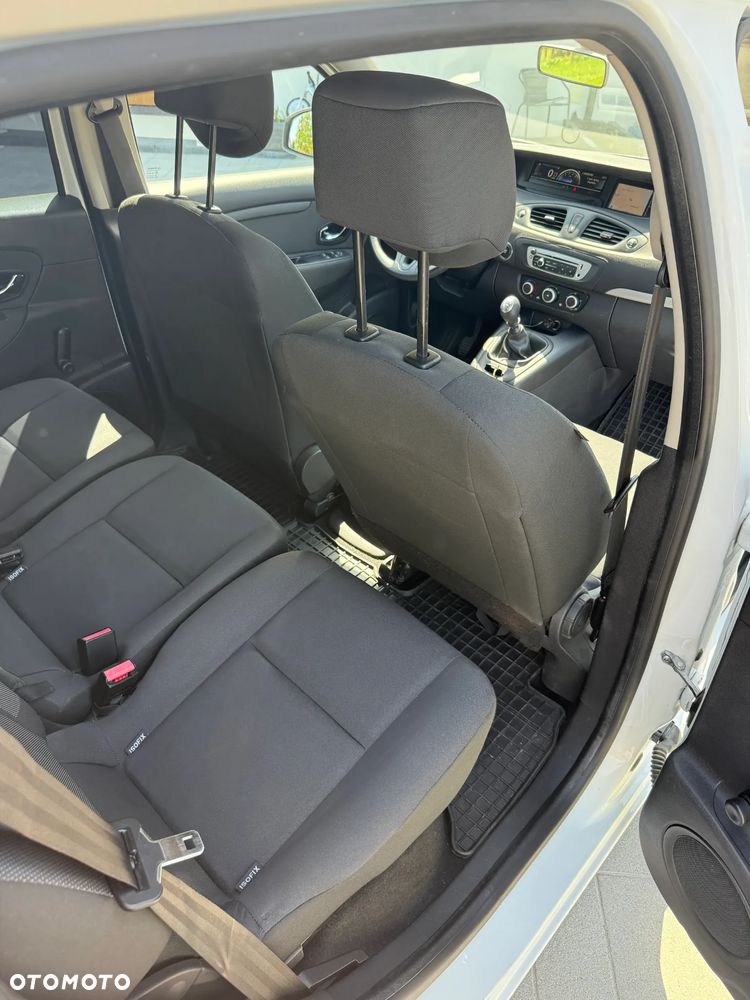 Renault Scenic 1.6 16V TomTom Edition - 19