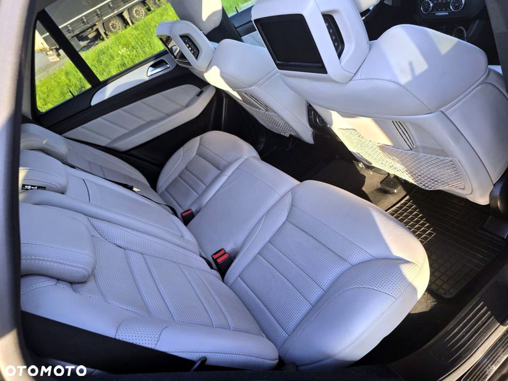 Mercedes-Benz ML 350 BlueTEC 4MATIC 7G-TRONIC - 30