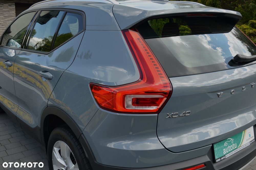 Volvo XC 40 D3 AWD Geartronic Momentum Pro - 38