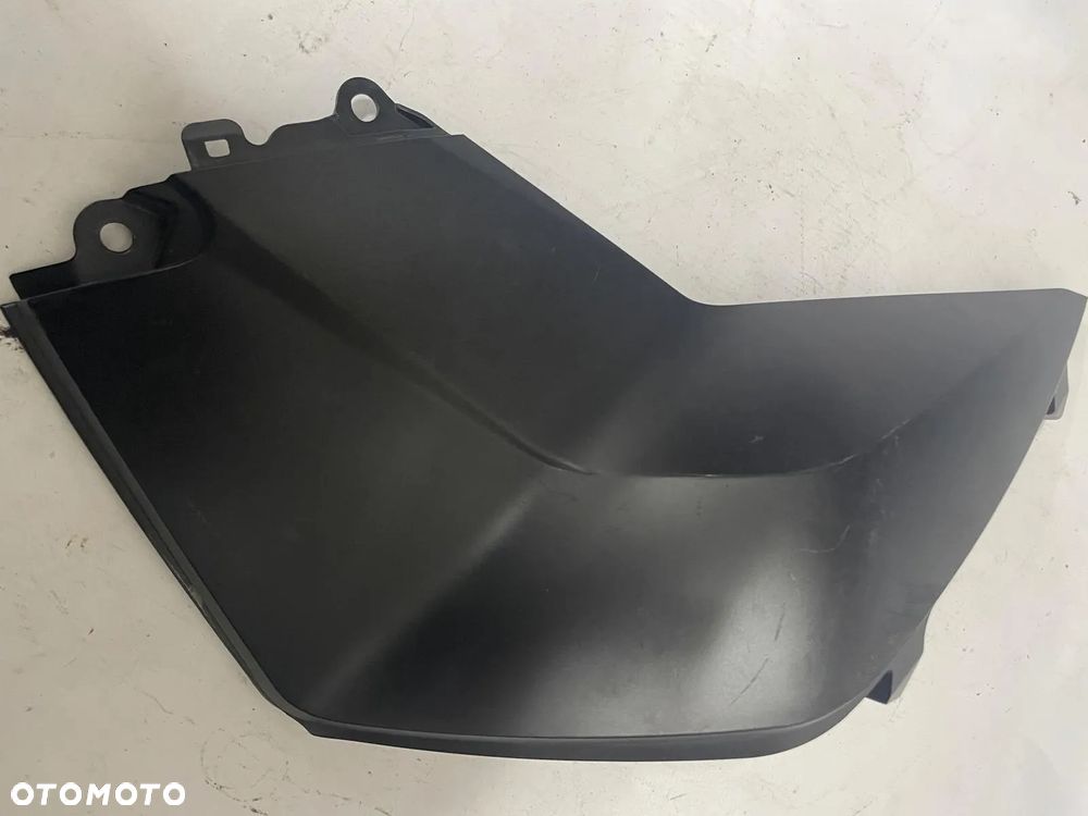 Wypełnienie baku dolne lewe owiewka KTM Duke 125 (2016) 200 (2022) 250 (2016) 390 (2016) - 6