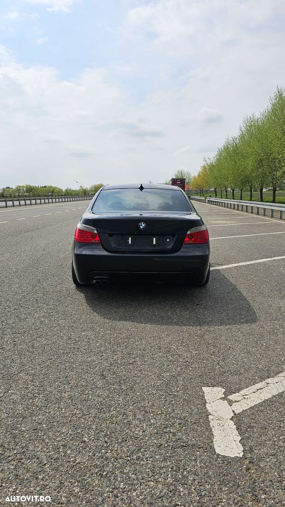 BMW Seria 5 523i - 9