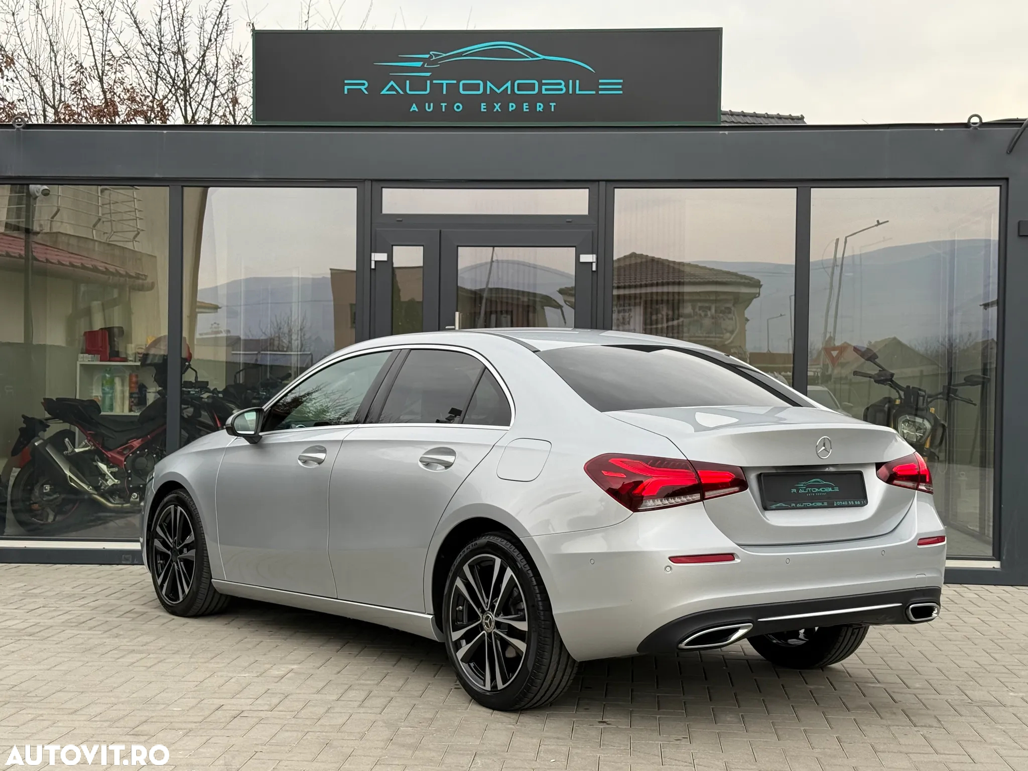 Mercedes-Benz A 180 d 7G-DCT Progressive - 3