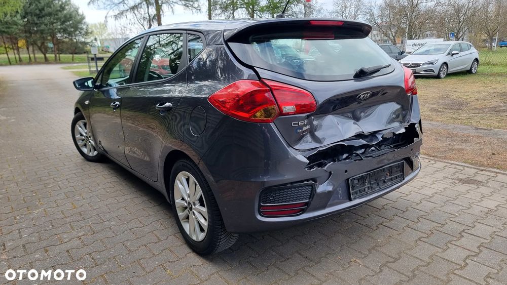 Kia Ceed 1.4 Smart Plus - 18