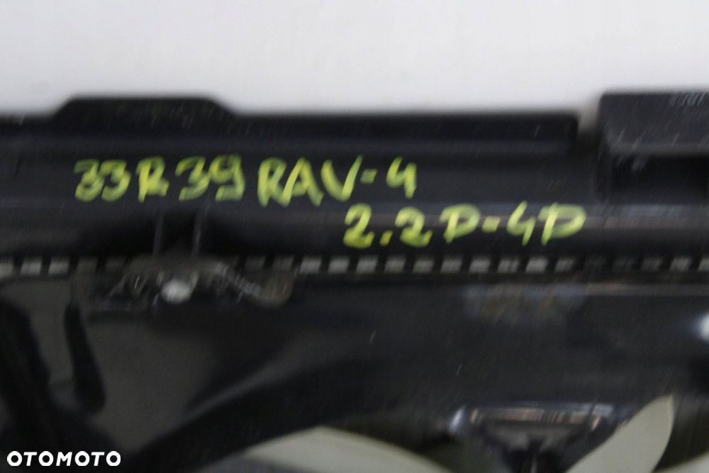 WENTYLATORY CHŁODNICA KOMPLET TOYOTA RAV4 II 2.0 D-4D - 4