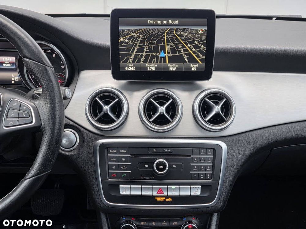 Mercedes-Benz CLA 250 4-Matic - 20