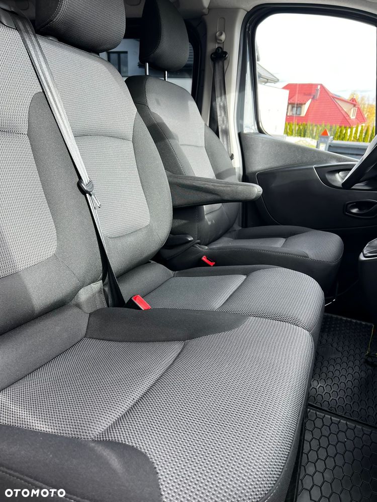 Renault Trafic 2.0 dCi - 10