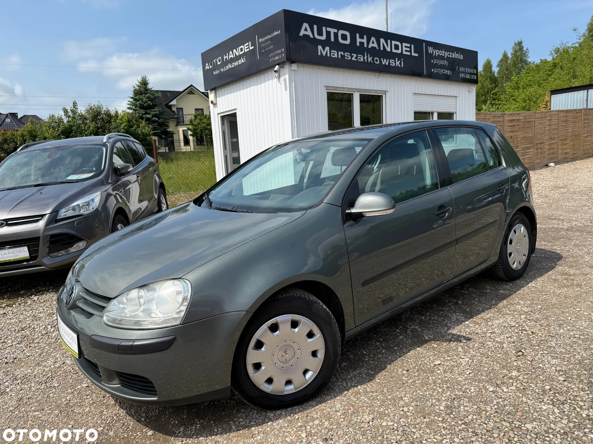 Volkswagen Golf - 2