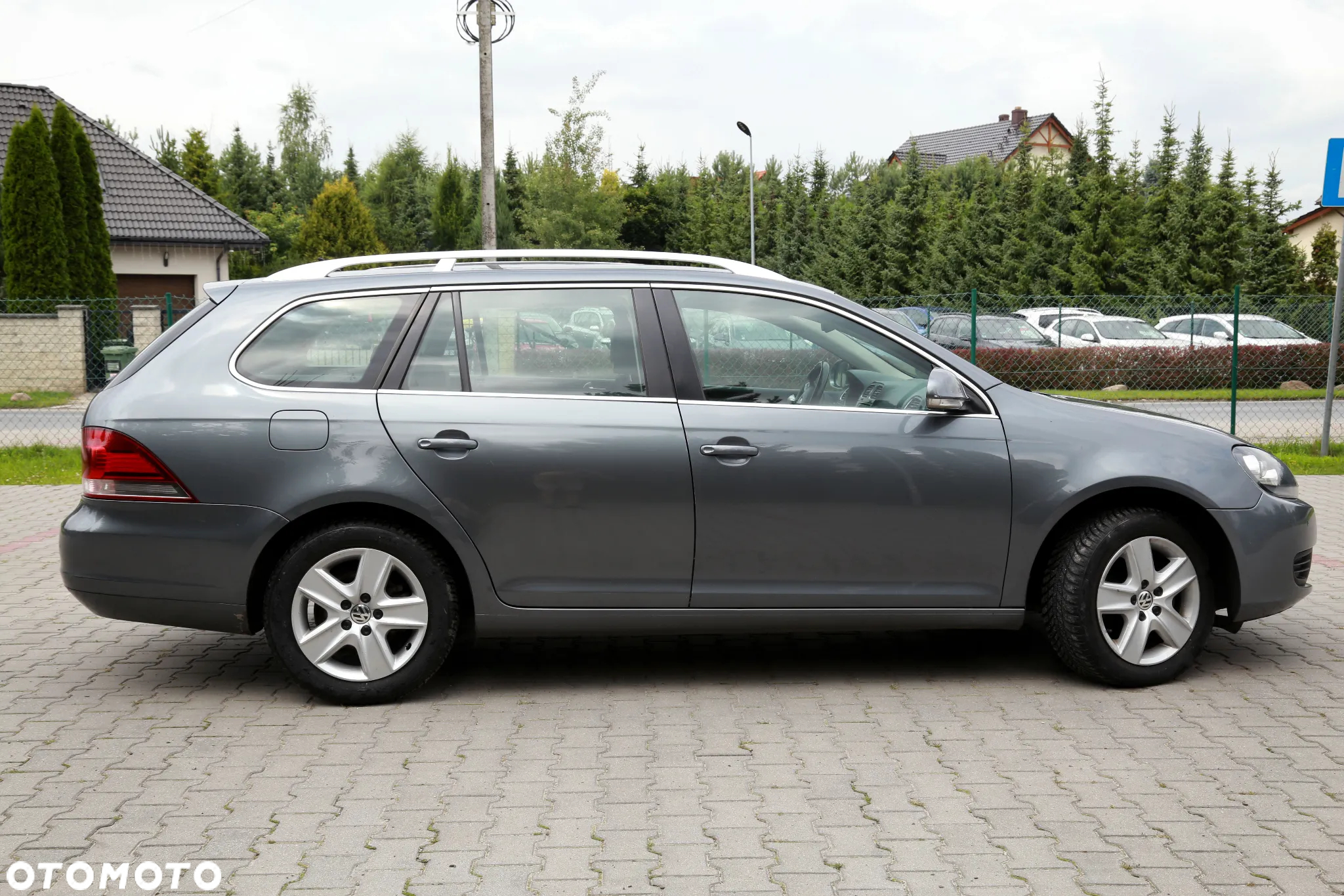 Volkswagen Golf 1.6 TDI DPF Comfortline - 5