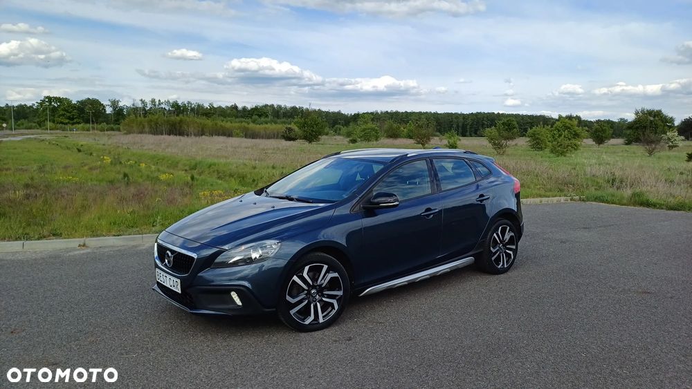Volvo V40 Cross Country D2 Momentum - 4