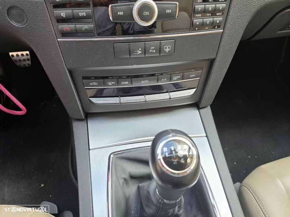 Mercedes-Benz E 250 CDi Avantgarde BlueEfficiency - 17