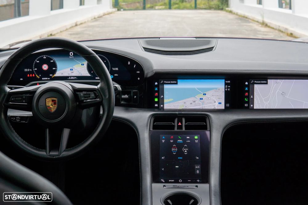 Porsche Taycan 4S - 14