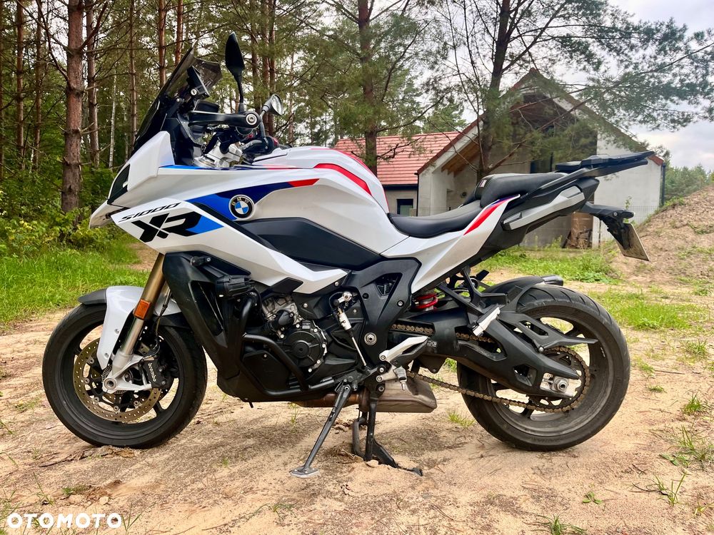 BMW XR - 8