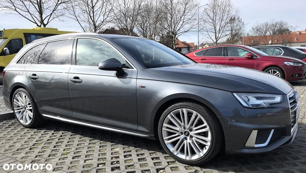 Audi A4 Avant 40 TFSI S tronic S line - 4