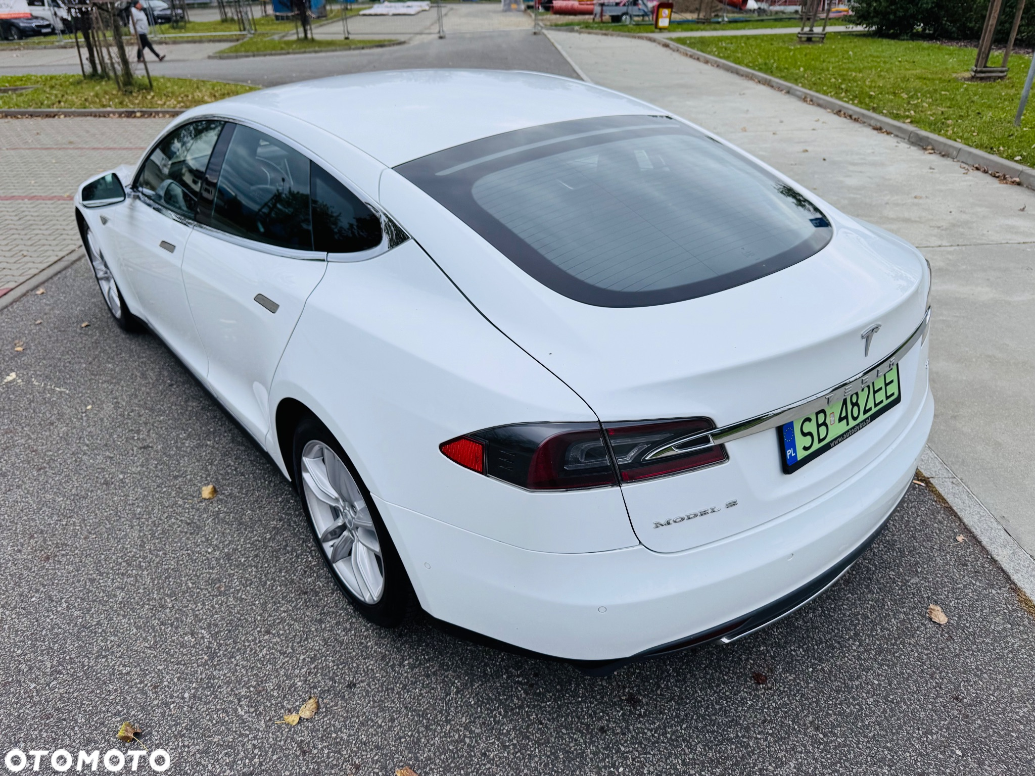 Tesla Model S Standard - 13