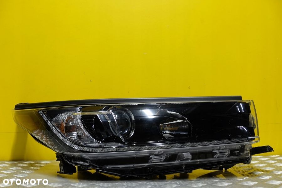 TOYOTA HIGHLANDER 2017- REFLEKTOR LAMPA LED R USA - 1
