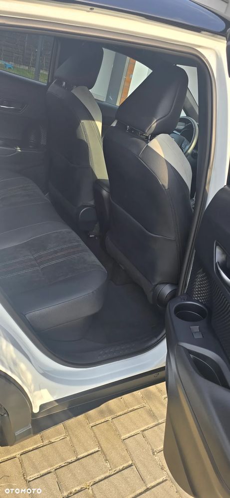 Toyota C-HR 2.0 Hybrid GR Sport - 10
