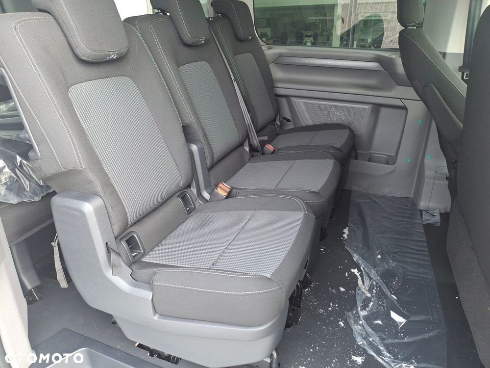 Volkswagen Caravelle - 25