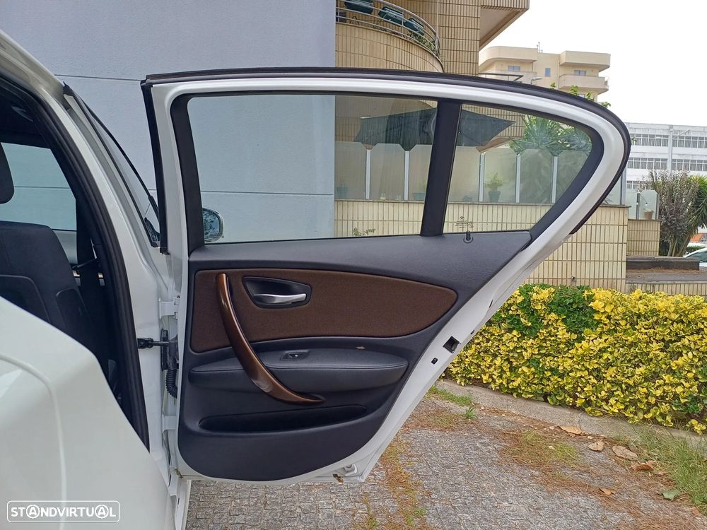 BMW 118 i Exclusive - 36