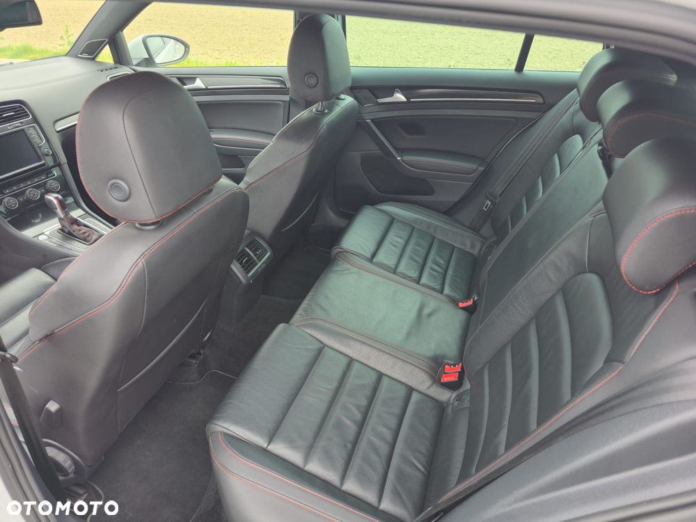 Volkswagen Golf GTI Performance BlueMotion Technology DSG - 20